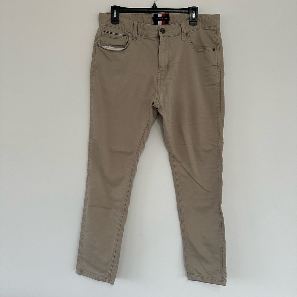 Tommy Hilfiger Men's Khaki Chino Pants Size 34/32